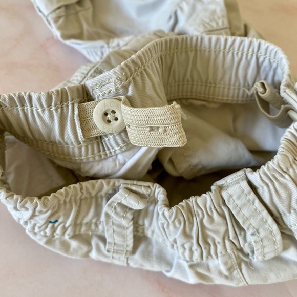 Children’s Place Cargo Pants | 12 Months - Picture 5 of 8